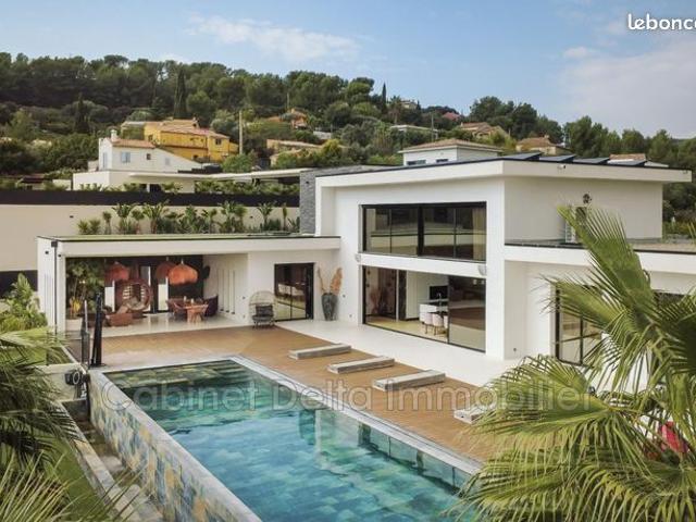 Maison 6 pièces 195 m²