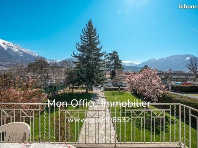 Maison 6 pièces 195 m²