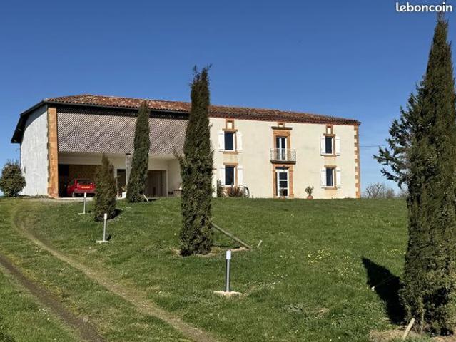 Maison 6 pièces 195 m²