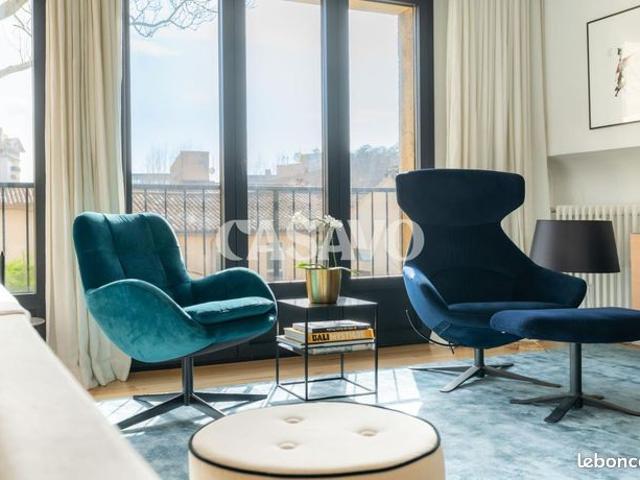 Appartement 6 pièces 195 m²