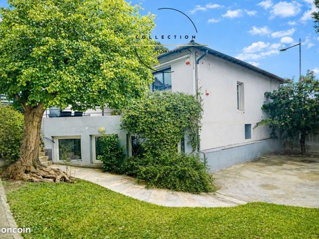 Maison 6 pièces 195 m²