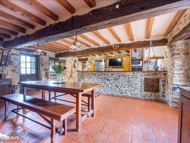 Maison 6 pièces 195 m²