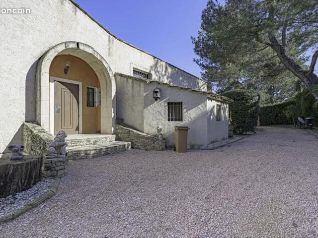 Maison 6 pièces 195 m²