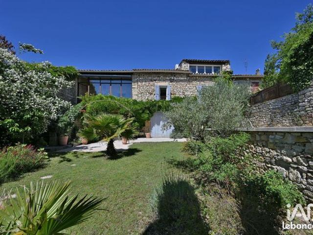 Maison 6 pièces 195 m²