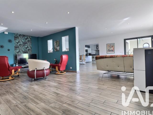 Maison 6 pièces 195 m²