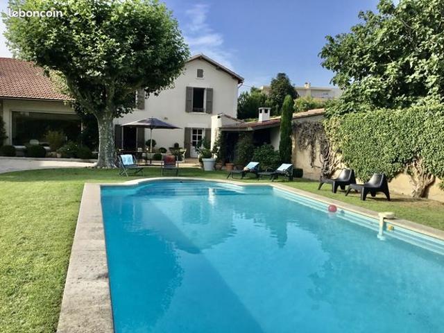 Maison 6 pièces 195 m²