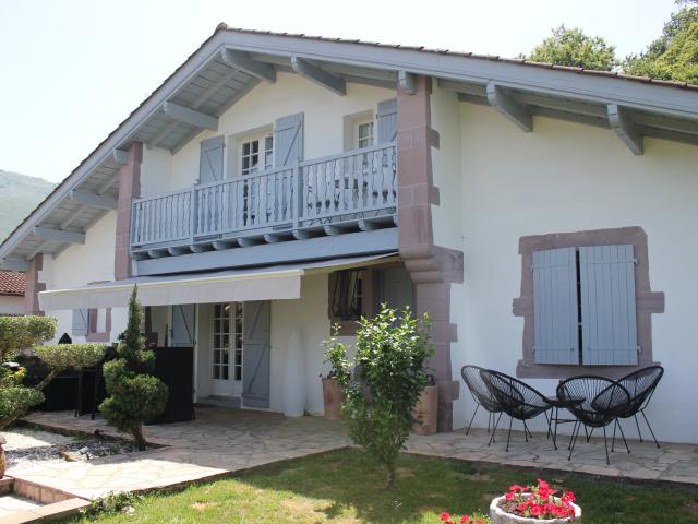 Maison 6 pièces 195 m²