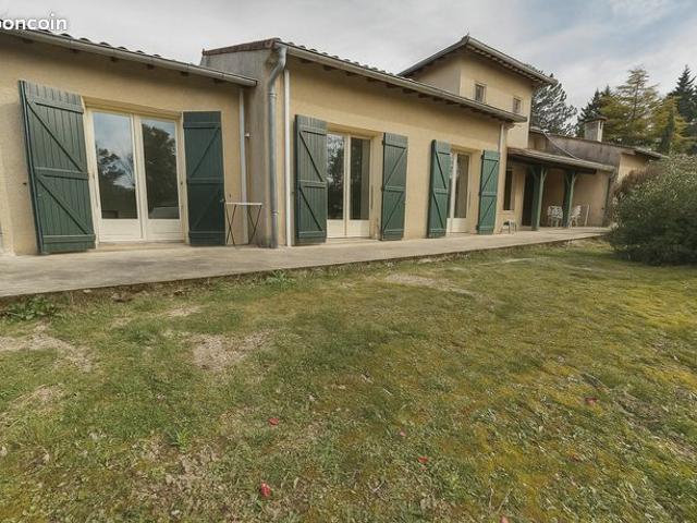 Maison 6 pièces 195 m²