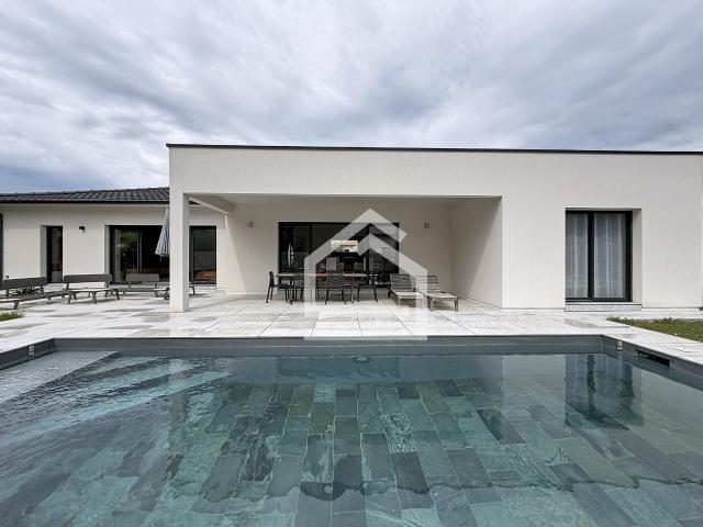 Maison 6 pièces 195 m²