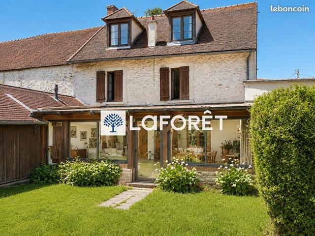 Maison 6 pièces 195 m²