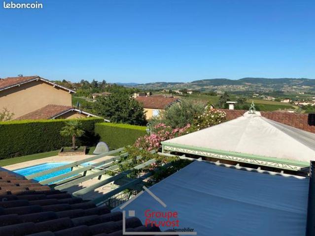 Maison 6 pièces 195 m²