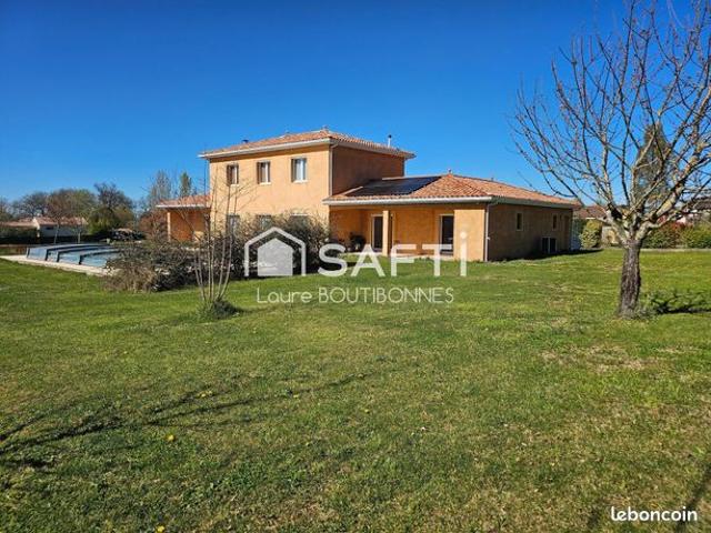 Maison 6 pièces 195 m²