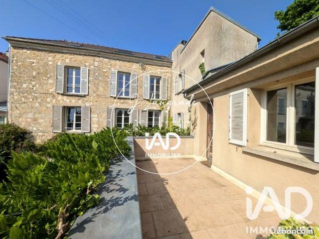 Maison 6 pièces 196 m²
