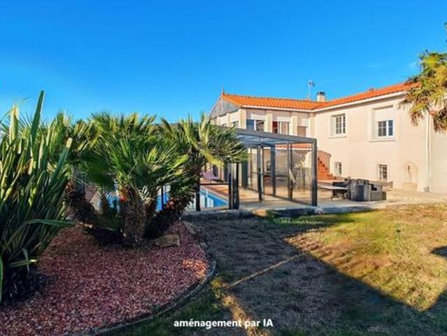 Maison 6 pièces 196 m²