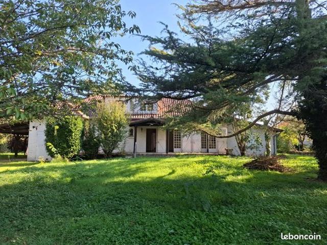 Maison 6 pièces 196 m²