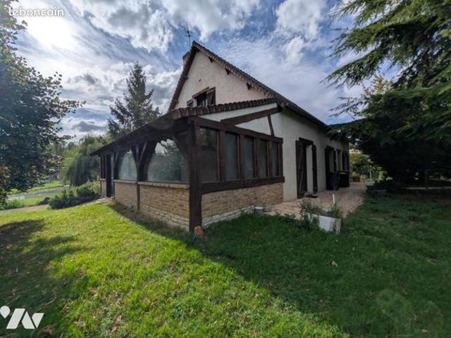 Maison 6 pièces 196 m²