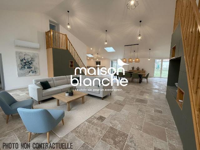 Maison 6 pièces 196 m²