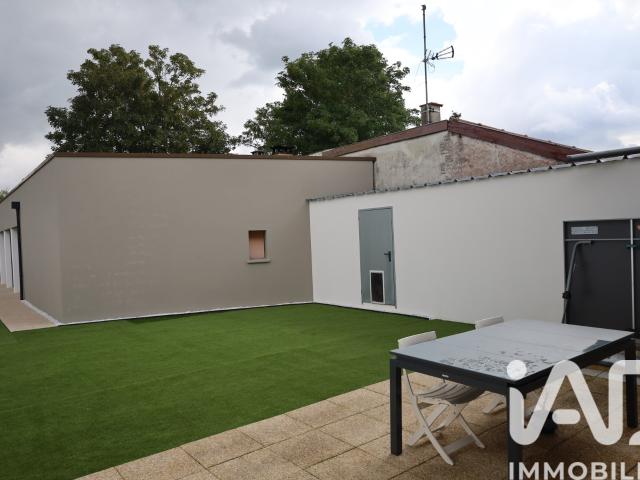 Maison 6 pièces 196 m²
