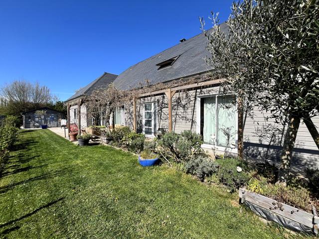 Maison 6 pièces 196 m²