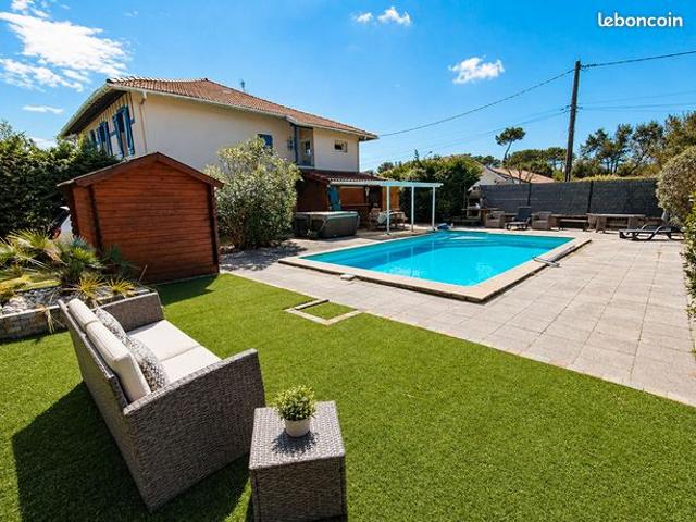 Maison 6 pièces 196 m²