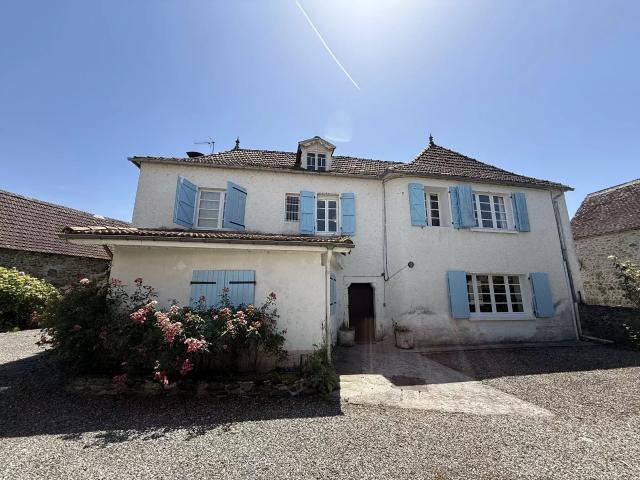 Maison 6 pièces 196 m²