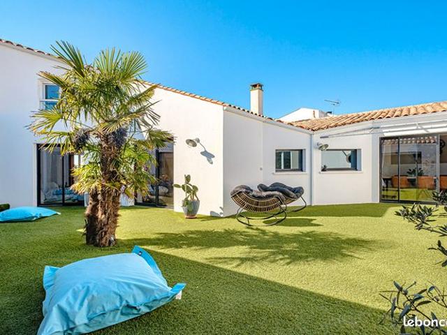 Maison 6 pièces 196 m²