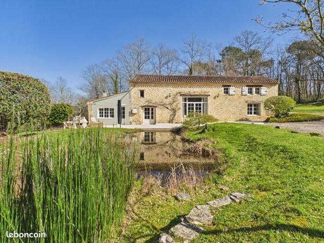 Maison 6 pièces 196 m²