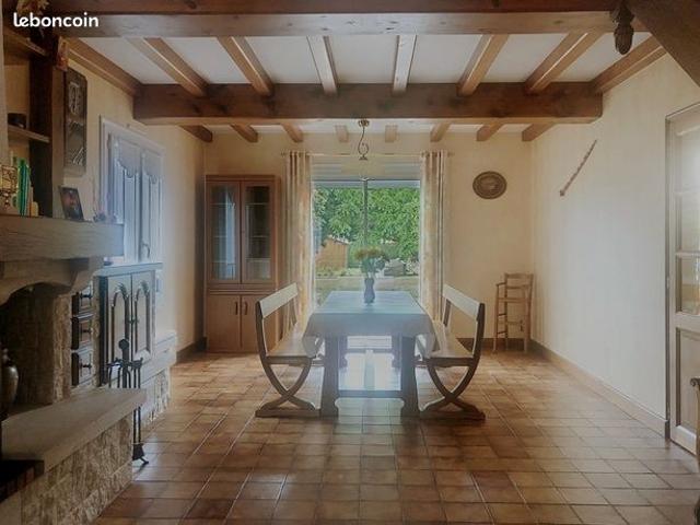 Maison 6 pièces 196 m²