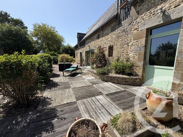 Maison 6 pièces 196 m²