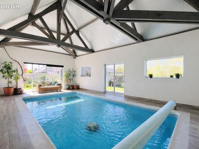Maison 6 pièces 196 m²