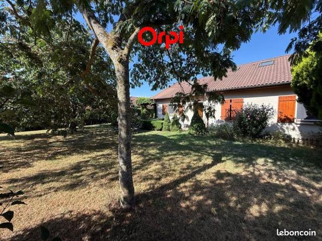 Maison 6 pièces 196 m²