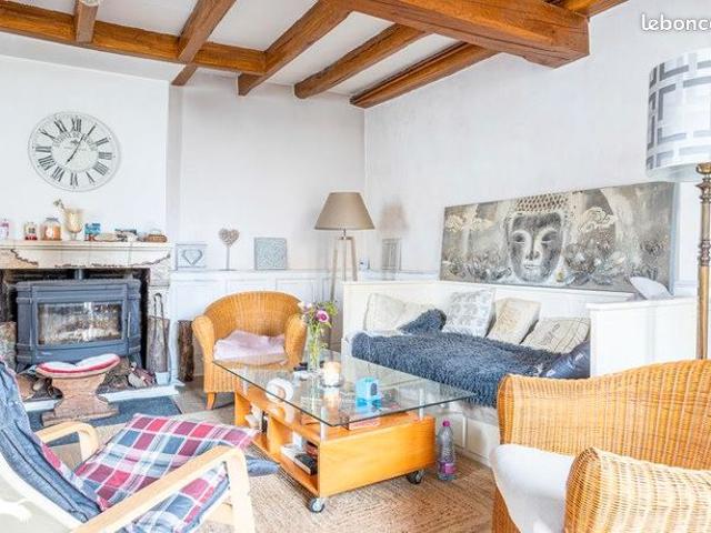 Maison 6 pièces 196 m²