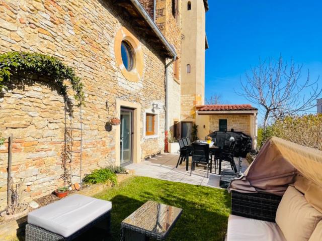 Maison 6 pièces 196 m²