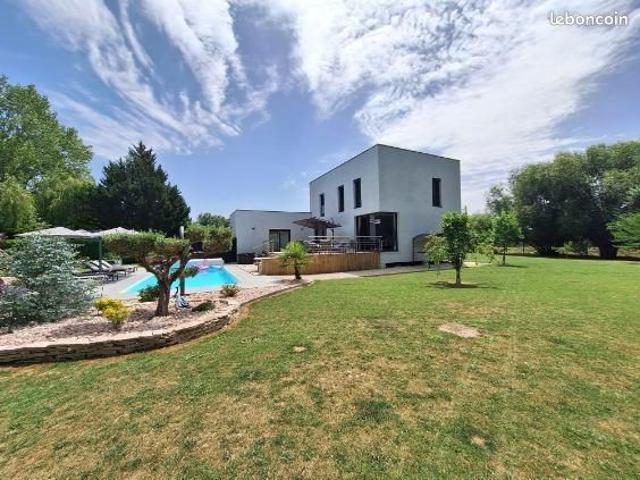 Maison 6 pièces 197 m²