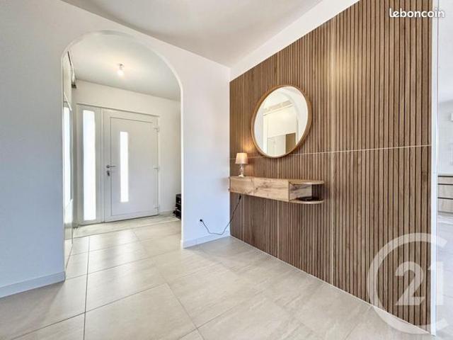 Maison 6 pièces 197 m²