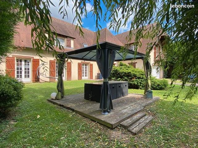 Maison 6 pièces 197 m²