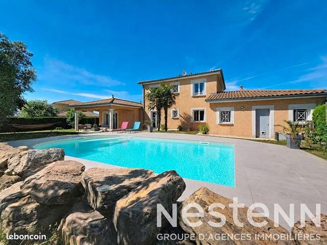 Maison 6 pièces 197 m²