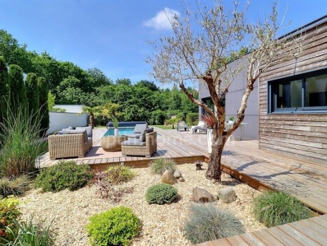 Maison 6 pièces 197 m²