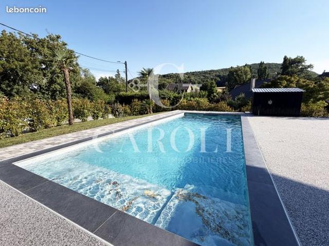 Maison 6 pièces 197 m²