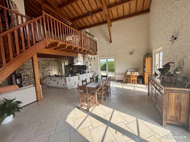 Maison 6 pièces 197 m²
