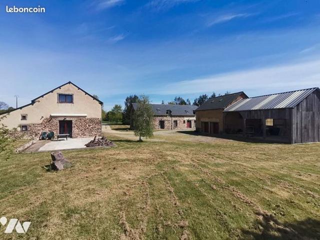 Maison 9 pièces 358 m²