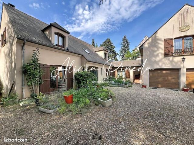 Maison 6 pièces 197 m²