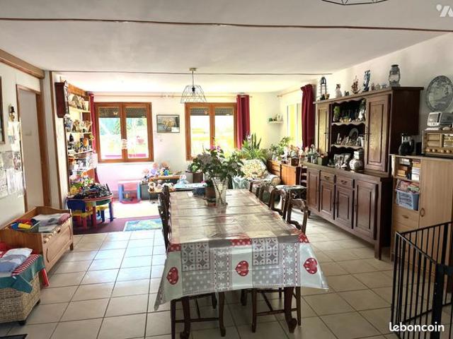 Maison 6 pièces 197 m²
