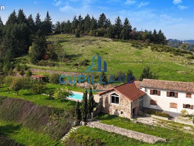 Maison 6 pièces 197 m²