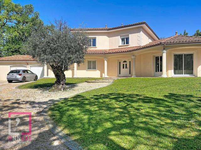 Maison 6 pièces 197 m²