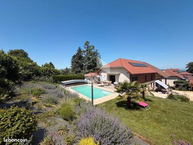Maison 6 pièces 197 m²
