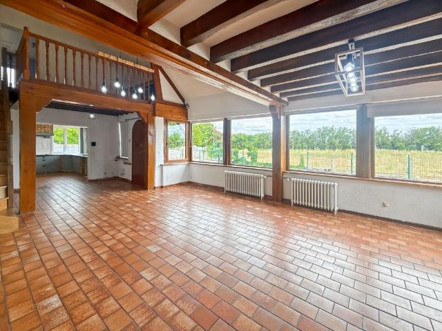 Maison 6 pièces, 197 m² à louer à Patay 45310