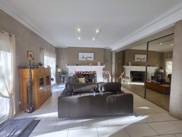 Maison 6 pièces 198 m²