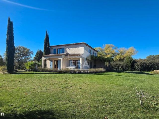 Maison 6 pièces 198 m²