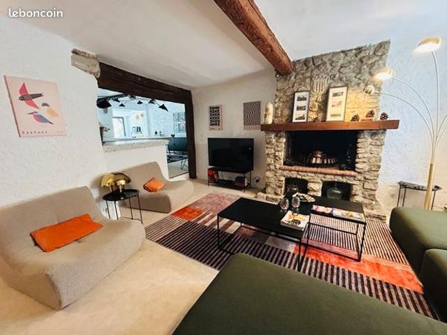 Maison 6 pièces 198 m²